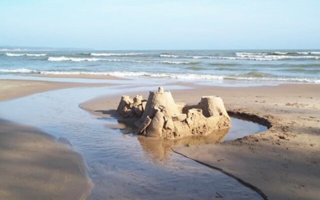 Glidden Lodge Beach Resort