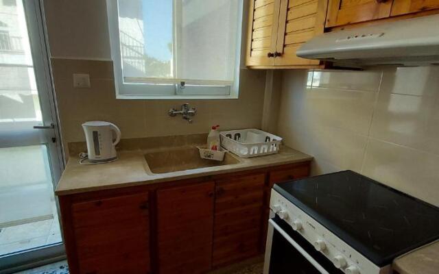 Airport Friendly House 4