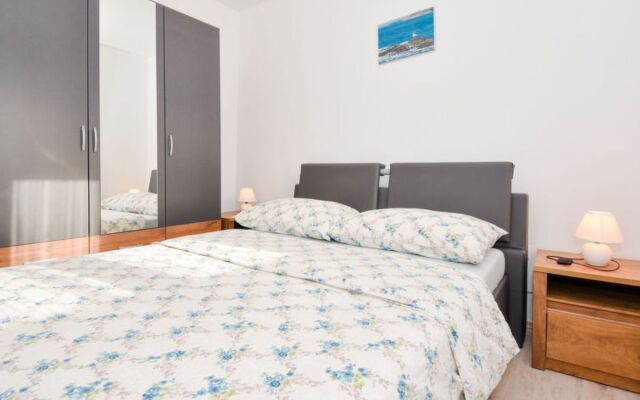 Apartment Magis Maslenica 25394
