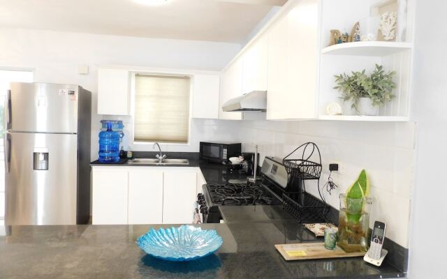 Villa Caracol ideal families