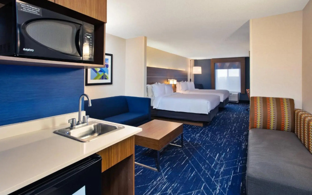 Holiday Inn Express Hotel & Suites Auburn Hills by IHG