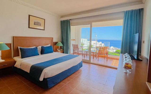 Club Reef Resort & Spa