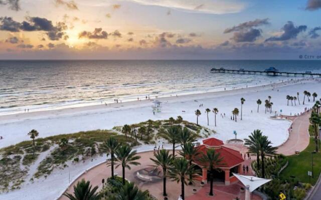 Waterfront -3BR - 2Kings -Pool Balcony - Beach