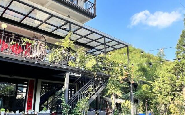 Moganshan Yufei Chinese Inn (Xiantan Village Scenic Area)
