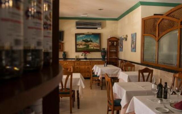 Hostal Restaurante El Cary