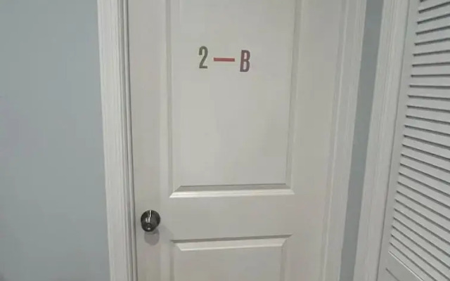 Cozy 2-3 Bedroom Apt in Center City