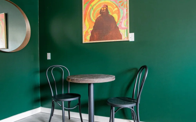 WanderJaunt Gilmore 1BR Clarksville