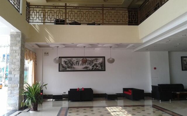 Yading Shanhui Holiday Hotel - Huizhou