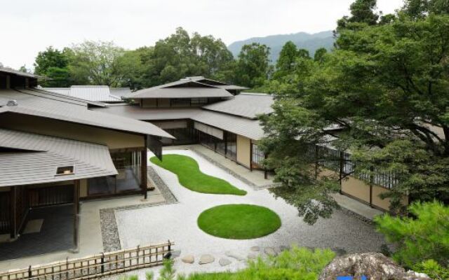 The Westin Miyako Kyoto (KASUI-EN)