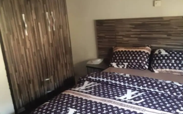 Remarkable 2-bed Apartment in Lagos