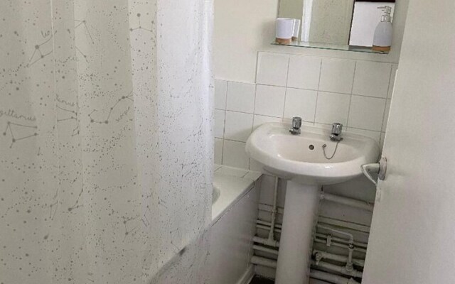 Beautiful Flat in London Near River Thames