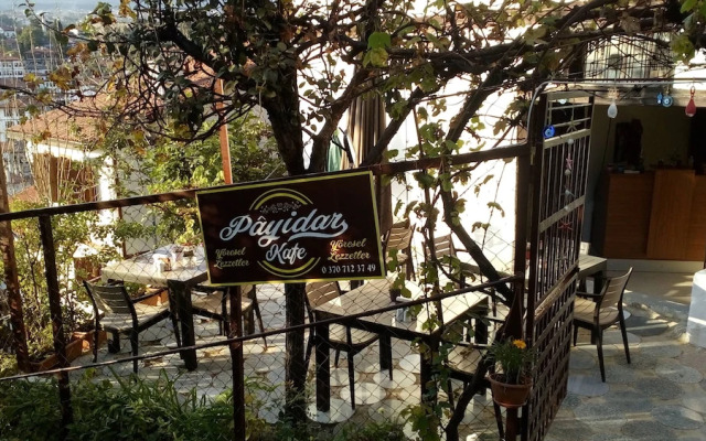 Payidar Konak And Kafe