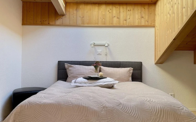 Impeccable 3-bed Duplex Penthouse in Saas-fee – Guest Rooms – Saas-Fee