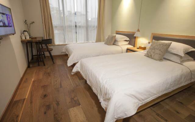 Yue Love Hotel