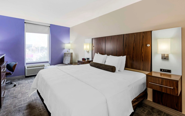 Best Western Plus Gen X Inn
