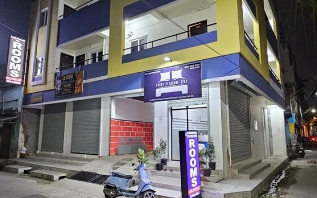 Pondy Pleasant Stay