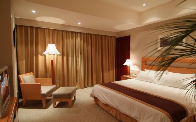 Donghu Lingang Hotel