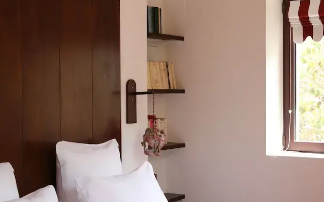 Les Chambres de la Relève