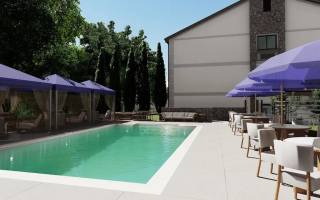 The Wave at Marblehead