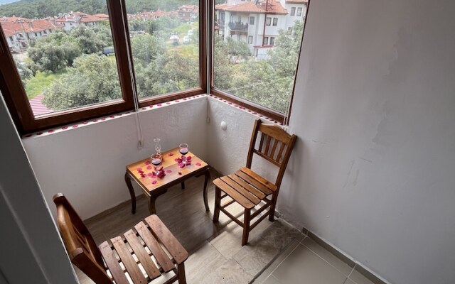 Koparan Apart