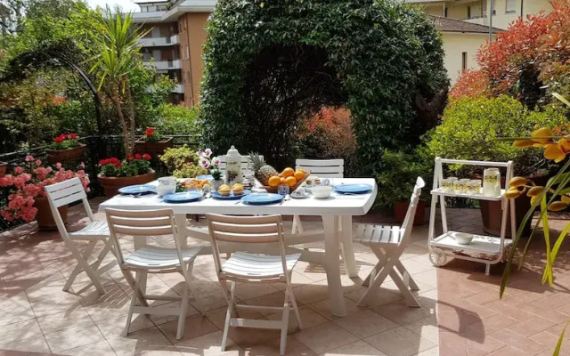 Margherita's Garden Half Villa