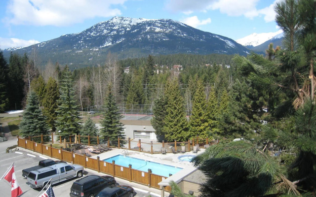 Tantalus Resort Lodge