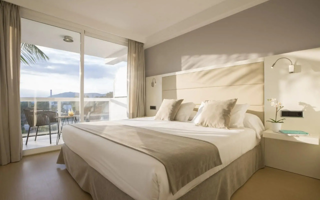 Las Gaviotas Suites Hotel