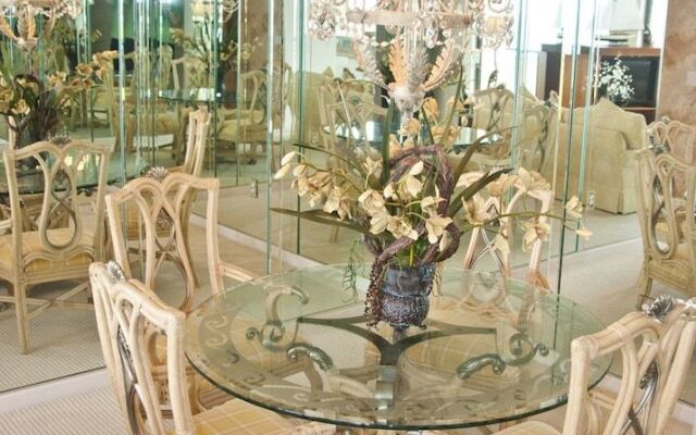 Brighton Tower 2105 Penthouse! by RedAwning