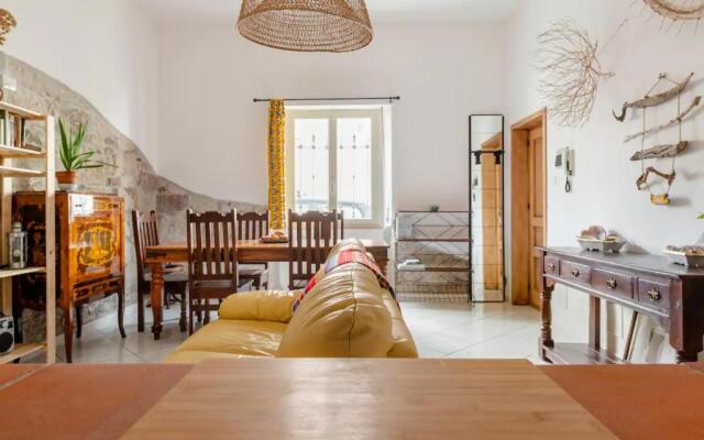 "Duas Pedras" appartamento privato nel cuore di Bosa