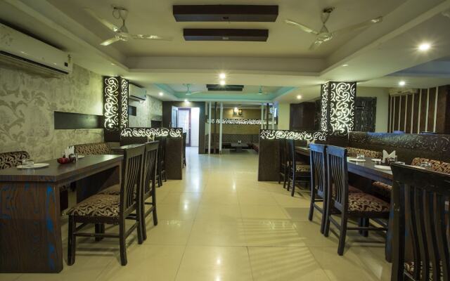 OYO 5738 Hotel Lords Inn