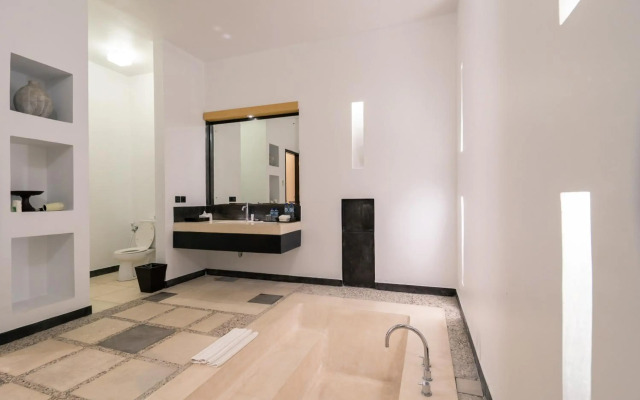 The Seminyak Suite - Private Villa
