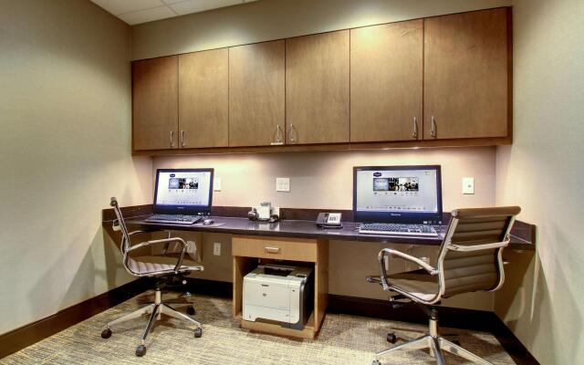 Hampton Inn & Suites Milwaukee West
