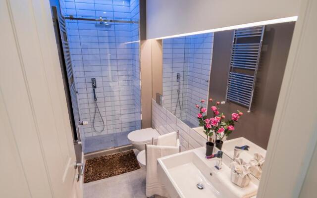 Oltrarno Lily Suite C0VID-19 PRECAUTIONS