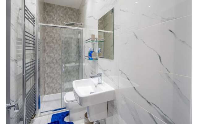 Luxurious 2 Bedroom serviced apartment