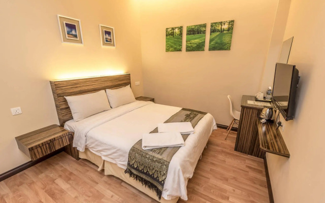 Little Gaya Hotel
