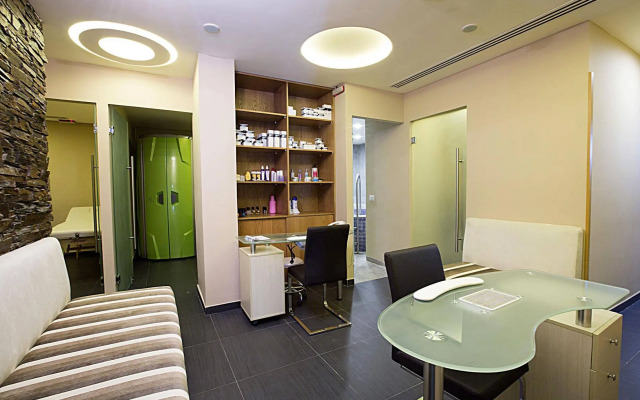 The J Hotel and Spa