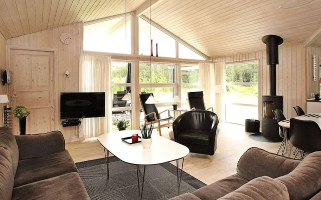 5 Star Holiday Home in Albaek