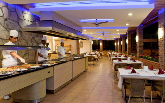 Remi Hotel