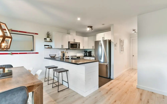 Les Haut Bois Condominiums -RVMT