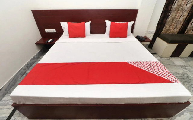 Oyo 22333 Imperial Gold