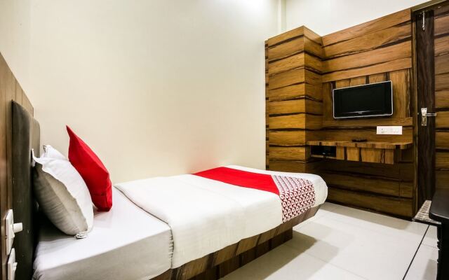 OYO 3931 Hotel Hiramani