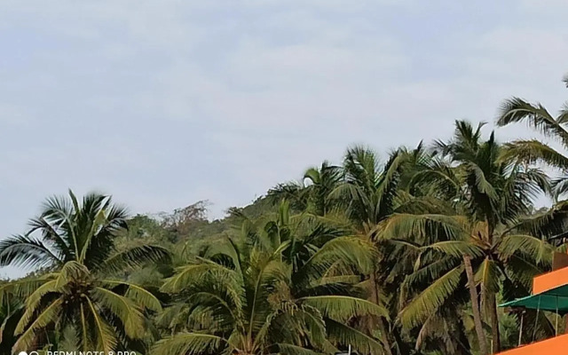 Goroomgo Om Ganesh Naik Cliff Side Guest House Goa