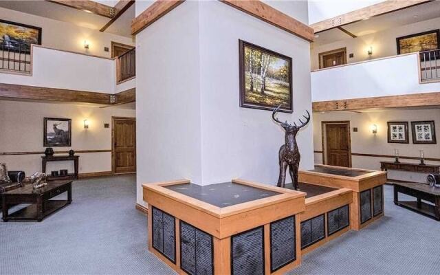 Townsend Place A106 1 Bedroom Condo by Redawning