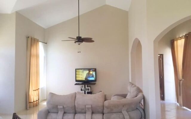 Beautiful Villa in Residential Community