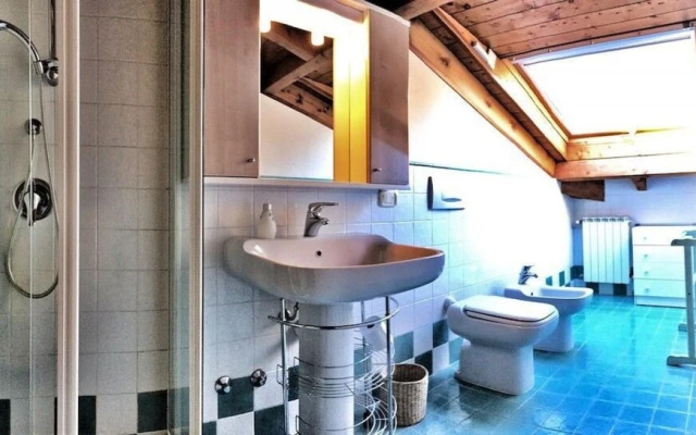 Anita Apartment Overlooking the Lake in Verbania