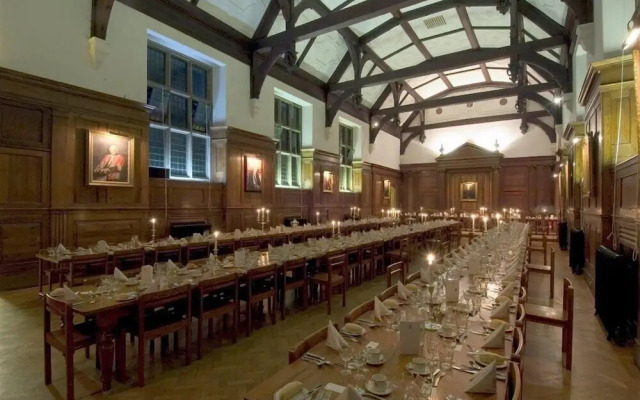 Selwyn College
