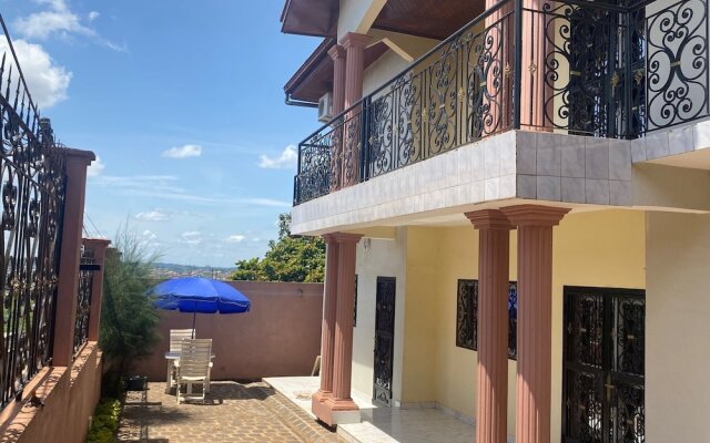 Manoir des Princesses Ekoumdoum