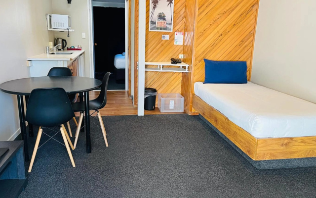 Bennetts Tauranga Motor Inn – Guest Rooms – Tauranga
