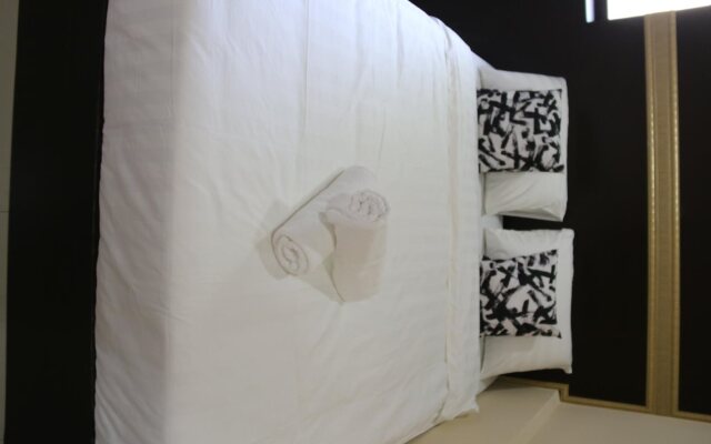 OYO 90143 Niche Valley Hotel