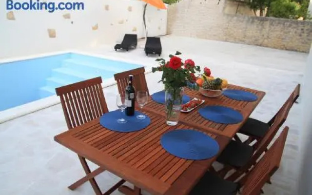 Holiday Apartment Rokov